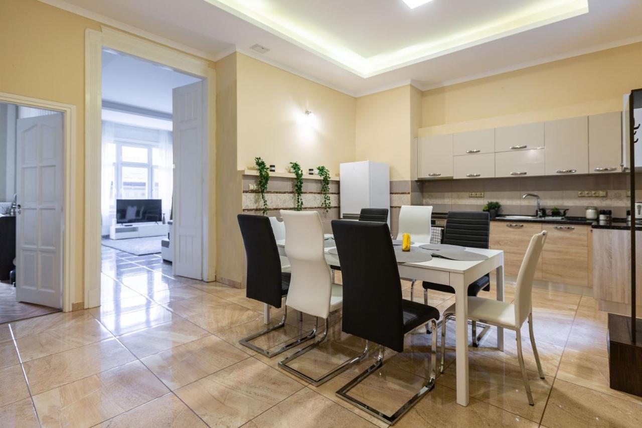 Luxury Downtown Home By Anna Budapešť Exteriér fotografie